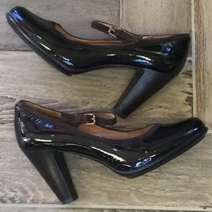 ⛲️⛲️Sofft Heels🏝🏝